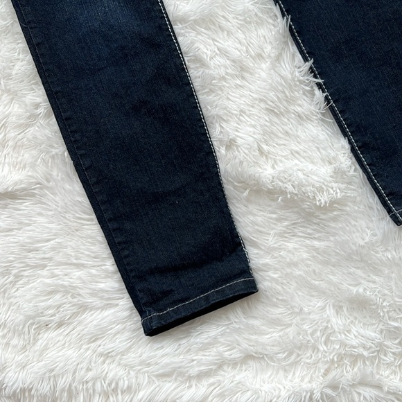 MAURICES Dark Wash Mid Rise Gray/White Stitching Denim Jeans, Size Small, EUC. - Picture 3 of 8